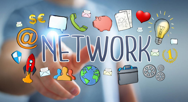 利用部分字符串在列表中查找完整值